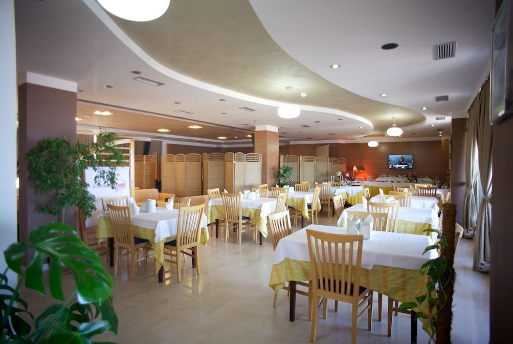 Aragosta Hotel & Restaurant Durres Exterior photo